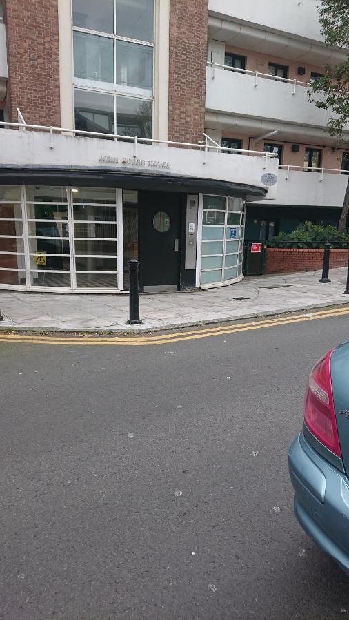 Bright, Nice Interior, Close To The City, 2 Bedroom Apartment Londra Exterior foto